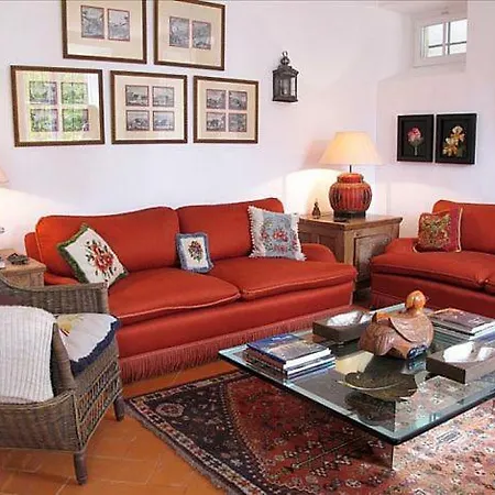 Heart Of - Amazing Views, Pool & Garden Holiday home